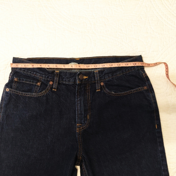 Old Navy 34X32 blue jeans. - Picture 6 of 6